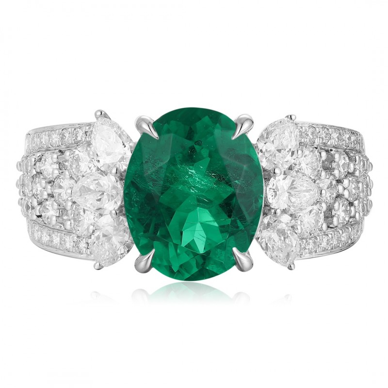Ruif Jewelry Classic Design PT950 Platinum Ring 2.3ct Lab Grown Emerald and 0.76ct Lab Grown Diamond Ring Gemstone Jewelry
