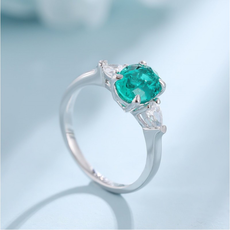 Ruif Jewelry Classic Design PT950 Platinum Ring 1.47ct Lab Grown Emerald and 0.3ct Lab Grown Diamond Ring Gemstone Jewelry