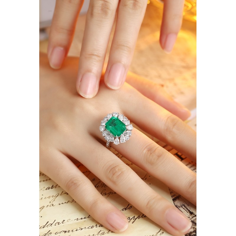 Ruif Jewelry Classic Design PT950 Platinum Ring 8.63ct Lab Grown Emerald and 2.381ct Lab Grown Diamond Ring Gemstone Jewelry