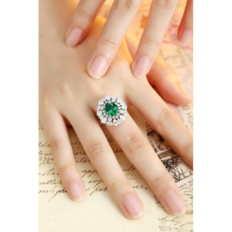 Ruif Jewelry Classic Design PT950 Platinum Ring 2.52ct Lab Grown Emerald and 3.146ct Lab Grown Diamond Ring Gemstone Jewelry