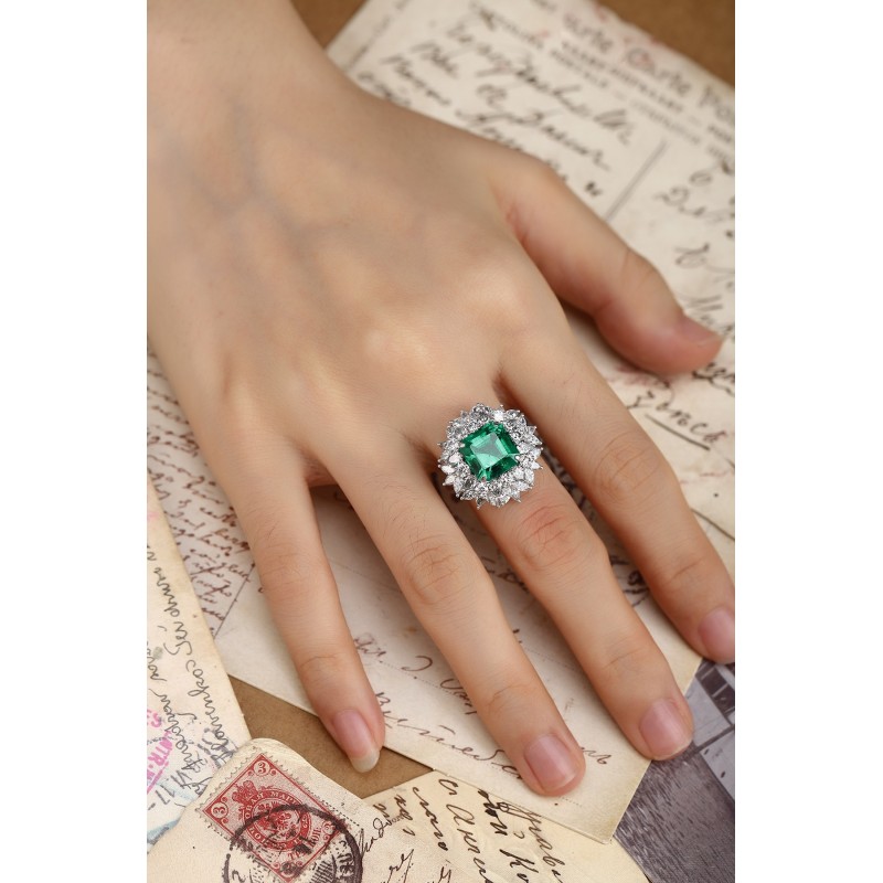 Ruif Jewelry Classic Design PT950 Platinum Ring 3.71ct Lab Grown Emerald and 2.64ct Lab Grown Diamond Ring Gemstone Jewelry