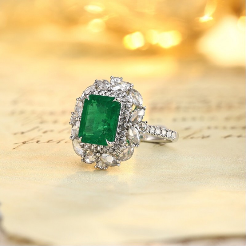 Ruif Jewelry Classic Design PT950 Platinum Ring 3.21ct Lab Grown Emerald and 1.689ct Lab Grown Diamond Ring Gemstone Jewelry