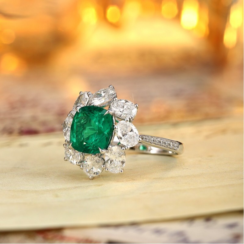 Ruif Jewelry Classic Design PT950 Platinum Ring 2.98ct Lab Grown Emerald and 2.595ct Lab Grown Diamond Ring Gemstone Jewelry