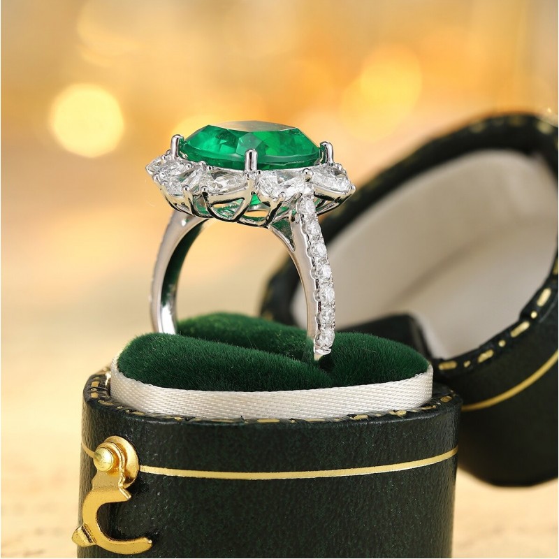 Ruif Jewelry Classic Design PT950 Platinum Ring 4.57ct Lab Grown Emerald and 1.744ct Lab Grown Diamond Ring Gemstone Jewelry