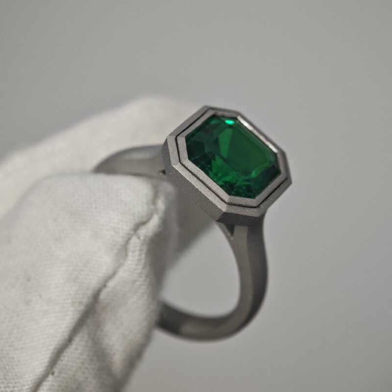 Ruif Jewelry Classic Design Titanium  9x9mm3ct Lab Grown Emerald Ring Gemstone Jewelry