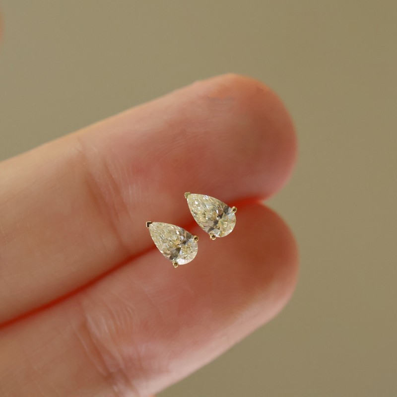 Ruif Jewelry Customized 18k Yellow Gold Natural Diamond Earrings Center Stone 0.30ct Each Wholesale price earrings