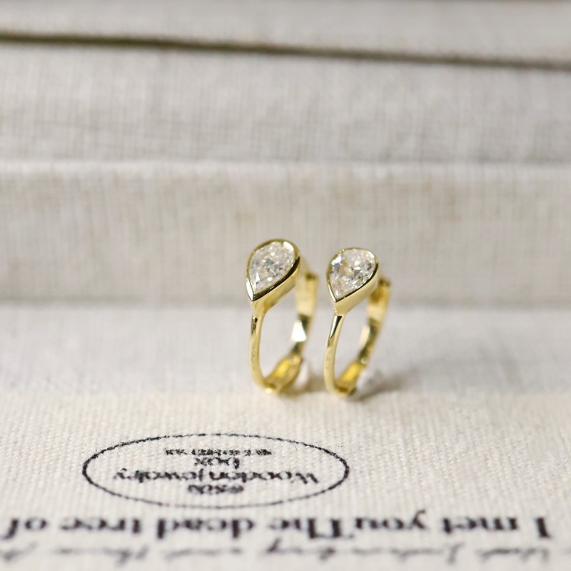 Ruif Jewelry Customized 18k Yellow Gold Natural Diamond Earrings Center Stone 0.18ct Each Wholesale price earrings