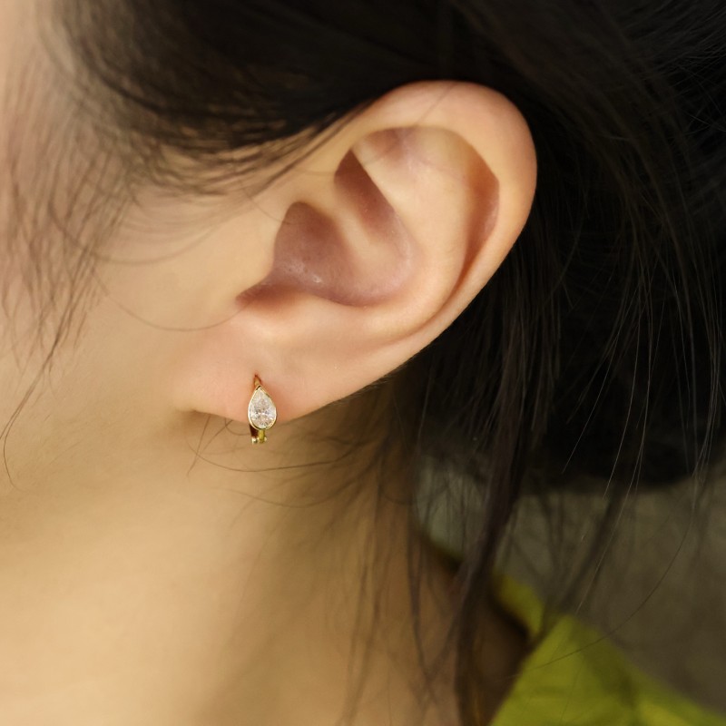 Ruif Jewelry Customized 18k Yellow Gold Natural Diamond Earrings Center Stone 0.18ct Each Wholesale price earrings