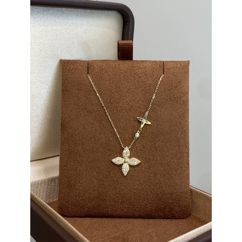 Ruif Jewelry Classic Design 18K Light Gold Gold Four Leaf Natural Diamond Necklace Wholesale price necklace