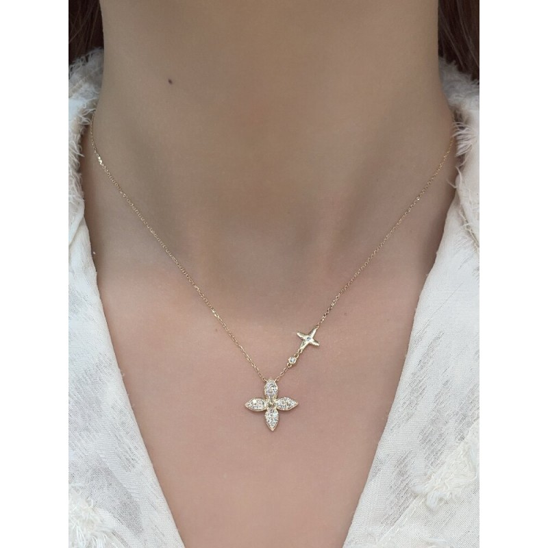Ruif Jewelry Classic Design 18K Light Gold Gold Four Leaf Natural Diamond Necklace Wholesale price necklace