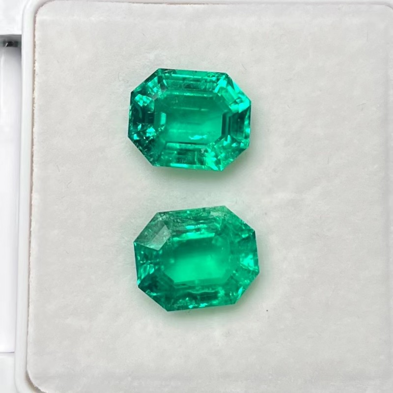Ruif Jewelry Top Quality 8.5x10.5mm Big Corner Emerald Cut Lab Grown Emeralds Columbia Color Loose Gemstone for Diy Jewelry Making Ruif Jewelry Top Quality 8.5x10.5mm Big Corner Emerald Cut Lab Grown Emeralds Columbia Color Loose Gemstone for Diy Jewelry Making