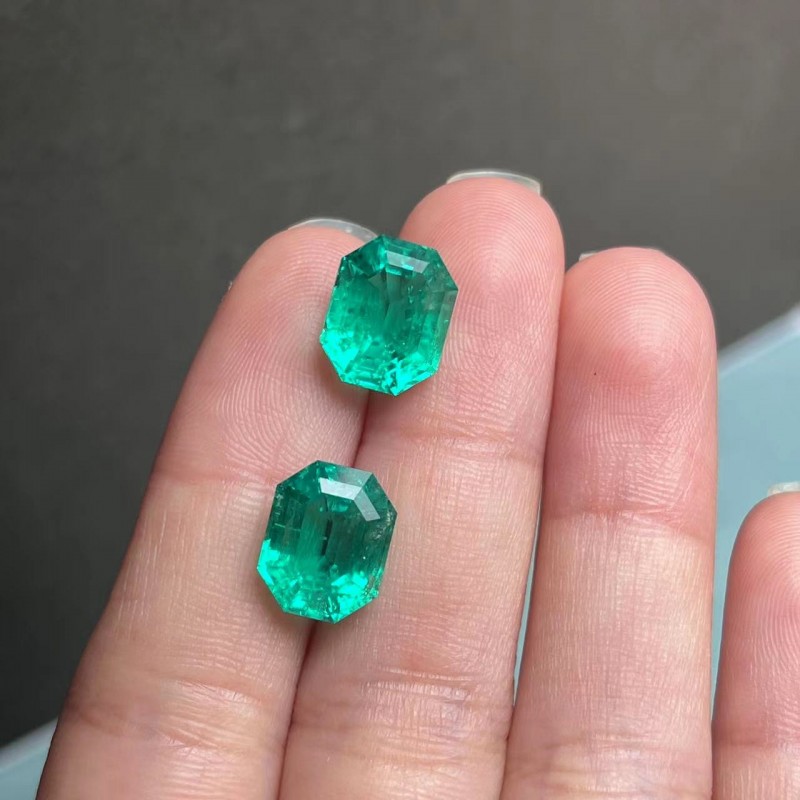 Ruif Jewelry Top Quality 8.5x10.5mm Big Corner Emerald Cut Lab Grown Emeralds Columbia Color Loose Gemstone for Diy Jewelry Making Ruif Jewelry Top Quality 8.5x10.5mm Big Corner Emerald Cut Lab Grown Emeralds Columbia Color Loose Gemstone for Diy Jewelry Making
