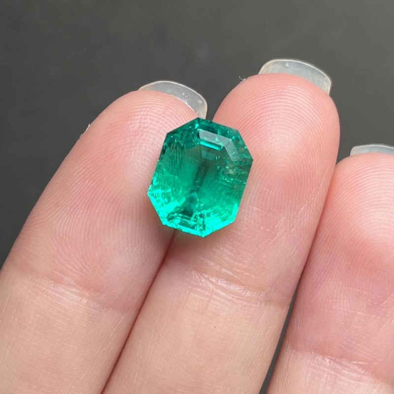 Ruif Jewelry Top Quality 8.5x10.5mm Big Corner Emerald Cut Lab Grown Emeralds Columbia Color Loose Gemstone for Diy Jewelry Making Ruif Jewelry Top Quality 8.5x10.5mm Big Corner Emerald Cut Lab Grown Emeralds Columbia Color Loose Gemstone for Diy Jewelry Making