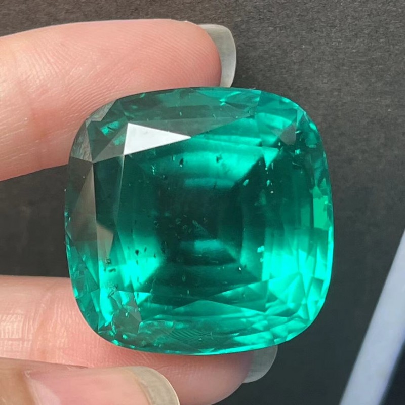 Ruif Jewelry Top Quality 26x26mm80ct Cushion Cut Lab Grown Emeralds Columbia Color Loose Gemstone for Diy Jewelry Making Ruif Jewelry Top Quality 26x26mm80ct Cushion Cut Lab Grown Emeralds Columbia Color Loose Gemstone for Diy Jewelry Making