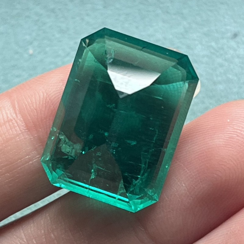 Pirmiana Big Size 22.14ct Emerald Cut 15x20mm Lab Grown Emeralds with Inclushions Like Natural Emerald Gemstone for Jewelry Making Pirmiana Big Size 22.14ct Emerald Cut 15x20mm Lab Grown Emeralds with Inclushions Like Natural Emerald Gemstone for Jewelry Making