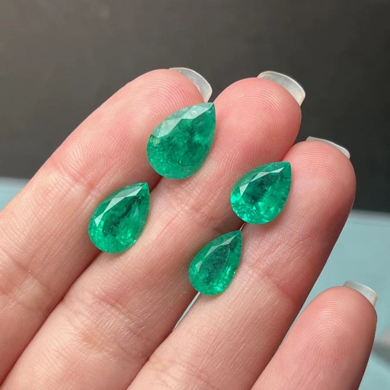 Ruif Jewelry Top Quality Pear Shape 8x12mm/7x11mm/7x10mm/6x10mm Lab Grown Emeralds Columbia Color Loose Gemstone for Diy Jewelry Making Ruif Jewelry Top Quality Pear Shape 8x12mm/7x11mm/7x10mm/6x10mm Lab Grown Emeralds Columbia Color Loose Gemstone for Diy Jewelry Making