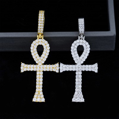 Ruif Jewelry S925 silver Moissanite cross pendant can be worn with a 3mm-6.5mm tennis chain(Just the Moissanite pendant, not including the chain)
