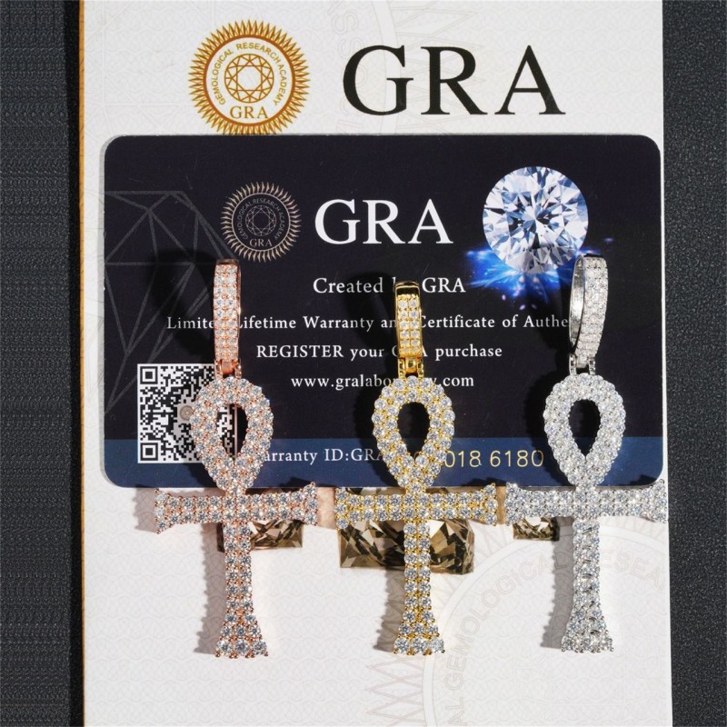 Ruif Jewelry S925 silver Moissanite cross pendant can be worn with a 3mm-6.5mm tennis chain(Just the Moissanite pendant, not including the chain) Ruif Jewelry S925 silver Moissanite cross pendant can be worn with a 3mm-6.5mm tennis chain(Just the Moissanite pendant, not including the chain)