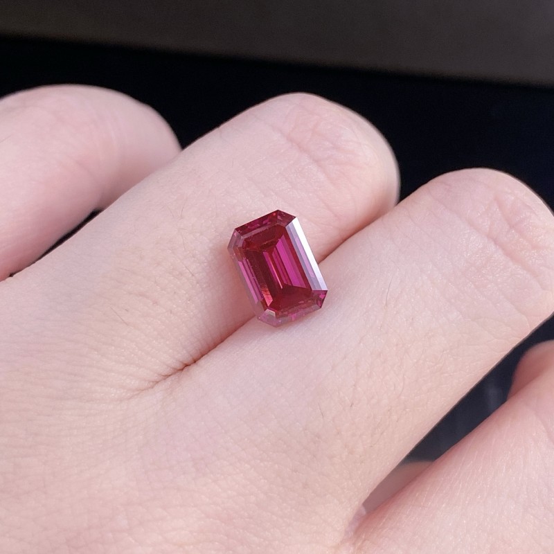 Ruif Jewelry Emerald Cut 3.01CT Red Lab Grown Diamond with IGI certificate LG768645270