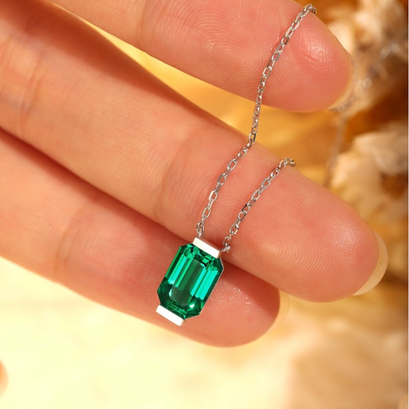 Ruif Jewelry Classic Design 18K White Gold 1.51ct Lab Grown Emerald Pendant Necklace Gemstone Jewelry