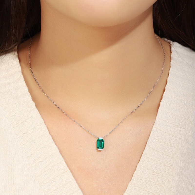 Ruif Jewelry Classic Design 18K White Gold 1.51ct Lab Grown Emerald Pendant Necklace Gemstone Jewelry