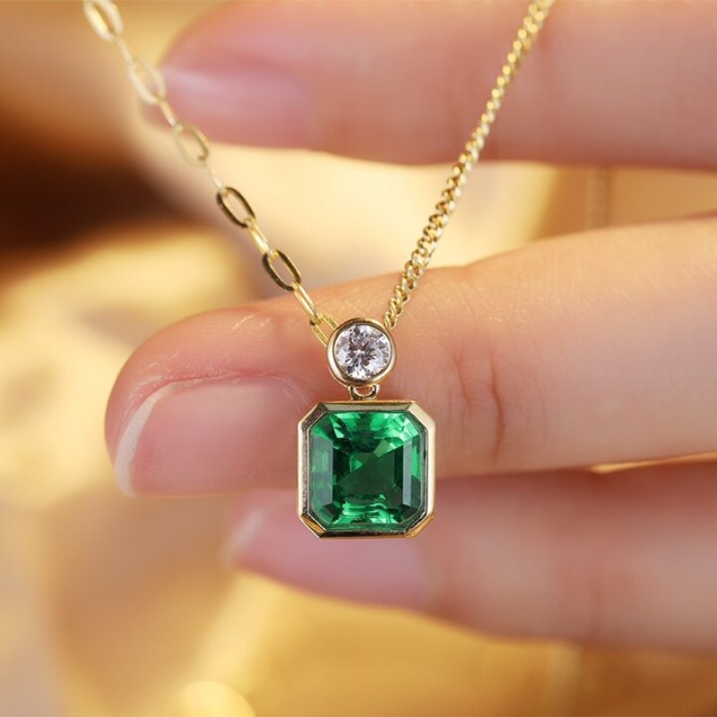 Ruif Jewelry Classic Design 18K Yellow Gold 1.8ct Lab Grown Emerald Pendant Necklace Gemstone Jewelry
