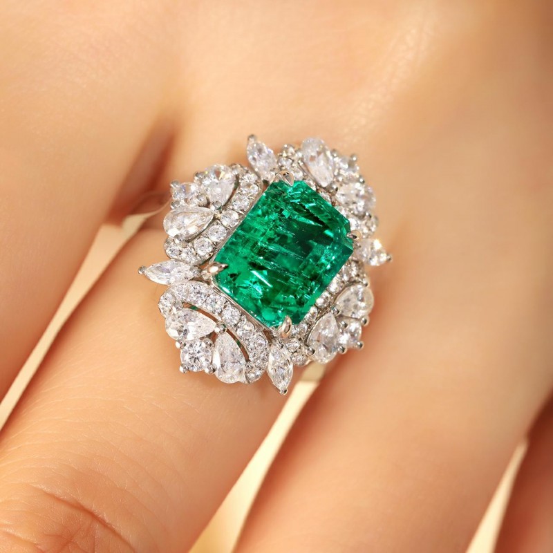 Ruif Jewelry Classic Design 18K White Gold 3.18ct Lab Grown Emerald Ring Gemstone Jewelry