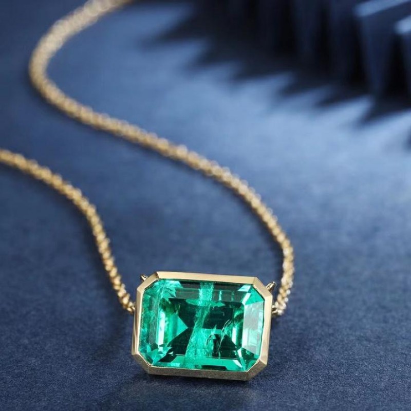 Ruif Jewelry Classic Design 18K Yellow Gold 2.37ct Lab Grown Emerald Pendant Necklace Gemstone Jewelry