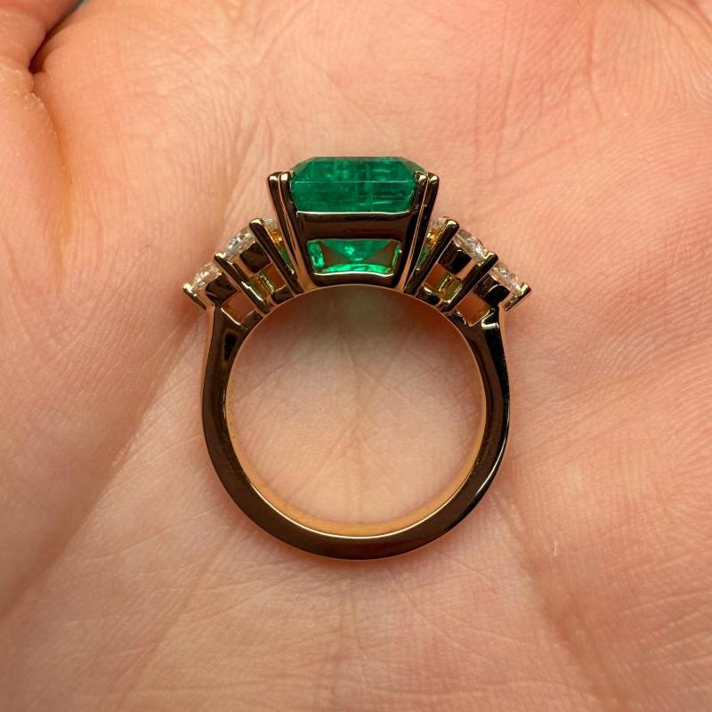 Ruif Jewelry Classic Ring 18K Yellow Gold 9x11mm 4.5ct Lab Grown Emerald Engagement ring for Women