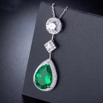Ruif Jewelry Classic Design 9K White Gold 5.65ct Lab Grown Emerald Pendant Necklace Gemstone Jewelry