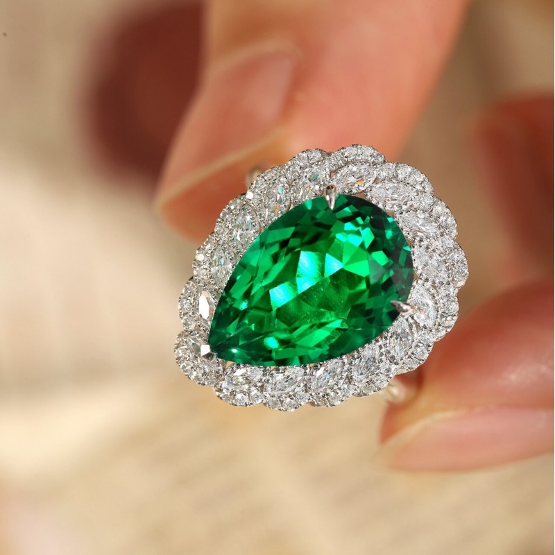 Ruif Jewelry Classic Design 9K White Gold 5.5ct Lab Grown Emerald Ring Gemstone Jewelry