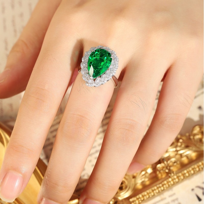 Ruif Jewelry Classic Design 9K White Gold 5.5ct Lab Grown Emerald Ring Gemstone Jewelry