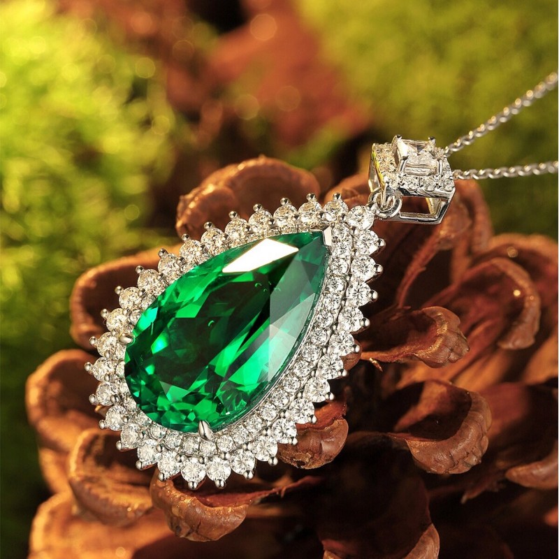 Ruif Jewelry Classic Design 9K White Gold 11ct Lab Grown Emerald Pendant Necklace Gemstone Jewelry