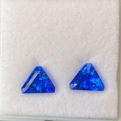 Ruif Jewelry 7.6x10mm Triangle Shape Blue Color Lab Grown Cobalt Spinel Gemstone For Jewelry