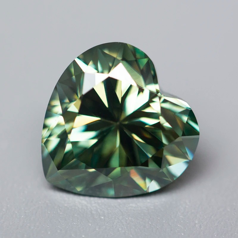 Ruif Jewelry Never Fade Heart Shape Blue Green Moissanite Stones Lab Diamonds 0.5-3.0ct VVS1 Certified Moissanite Loose Stone with GRA Certificate