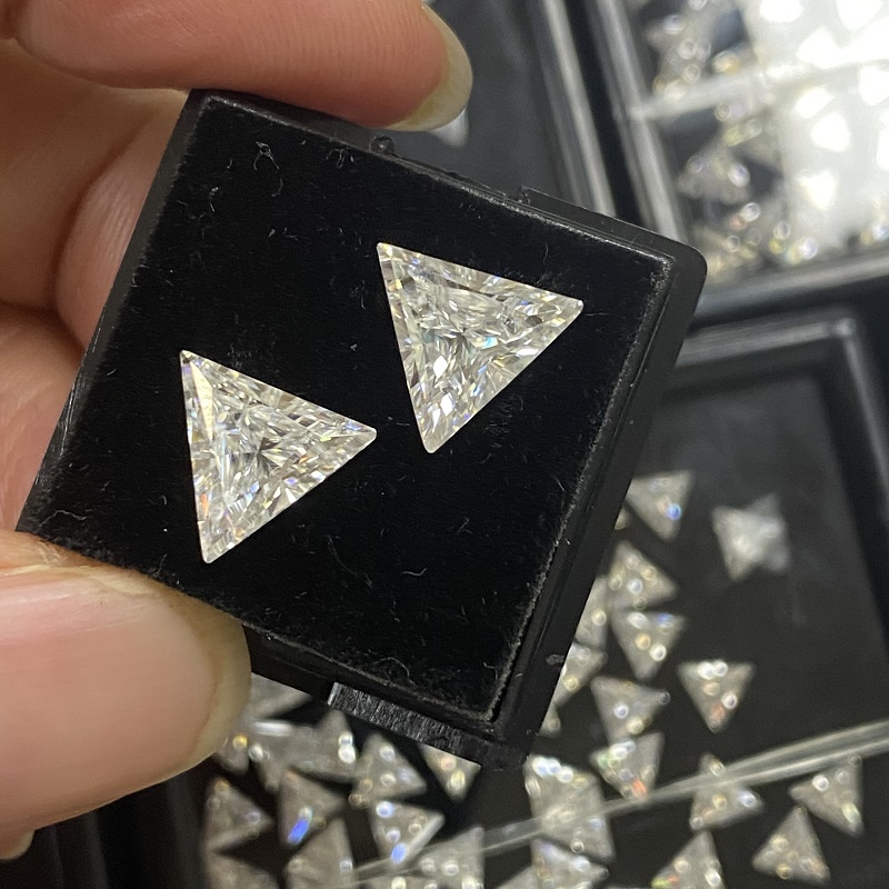 Ruif Jewelry Triangle Shape D VVSI Moissanite Stone Loose Gemstone For Jewelry Rings Earrings Making