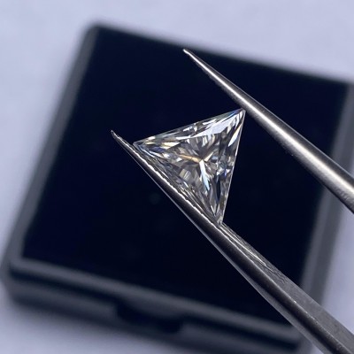 Ruif Jewelry Triangle Shape D VVSI Moissanite Stone Loose Gemstone For Jewelry Rings Earrings Making