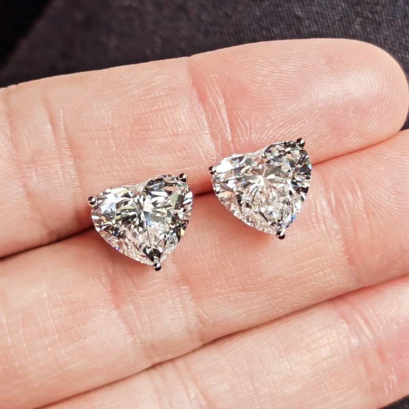 Ruif Jewelry Customized 18k White Gold 5ctx2pcs Lab Grown Diamond Earrings Heart Shape Classic Engagement Band Jewelry Ruif Jewelry Customized 18k White Gold 5ctx2pcs Lab Grown Diamond Earrings Heart Shape Classic Engagement Band Jewelry