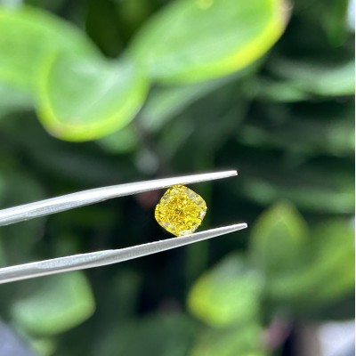 Ruif Jewelry Cushion Cut 1.20ct   Fancy ViVid Yellow VVS1  EX EX  Lab Grown Diamond HPHT With IGI certificate LG712517809