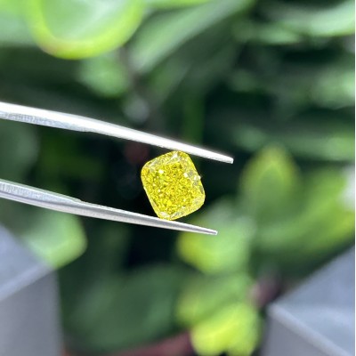 Ruif Jewelry Cushion Cut 2.00ct  Fancy ViVid Yellow VS2 EX VG  Lab Grown Diamond HPHT With IGI certificate LG712545154