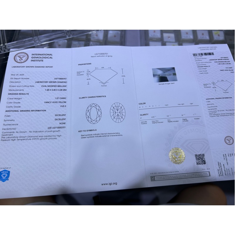 Ruif Jewelry Oval Shape 1.07CT Fancy Vivid Yellow VVS2 Lab Grown Diamond HPHT with IGI certificate LG710550701 Ruif Jewelry Oval Shape 1.07CT Fancy Vivid Yellow VVS2 Lab Grown Diamond HPHT with IGI certificate LG710550701