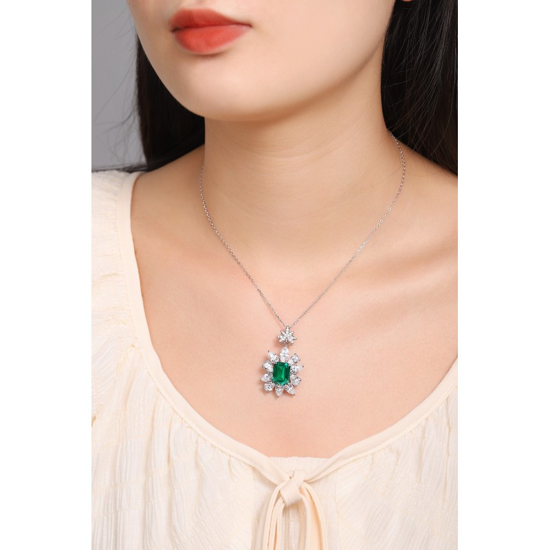 Ruif Jewelry Classic Design S925 Silver 3.392ct Lab Grown Emerald Pendant Necklace Gemstone Jewelry