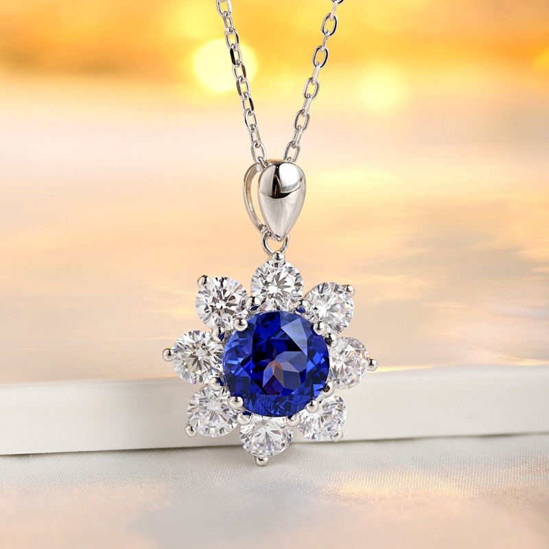 Ruif Jewelry Classic Design S925 Silver 2.522ct Lab Grown Emerald Pendant Necklace royal blue sapphire Red Ruby Gemstone Jewelry