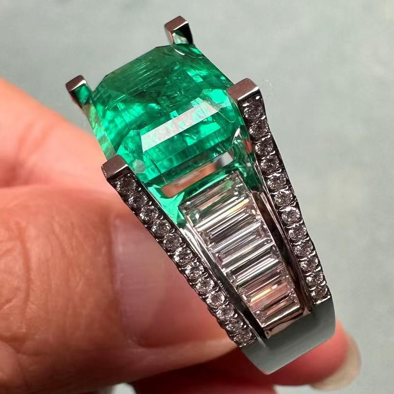 Ruif Jewelry Custom Design 18k White Gold Ring for Women 7.3ct Lab Grown Emerald And DEF VVS Lab Grown Diamond Jewelry Ruif Jewelry Custom Design 18k White Gold Ring for Women 7.3ct Lab Grown Emerald And DEF VVS Lab Grown Diamond Jewelry