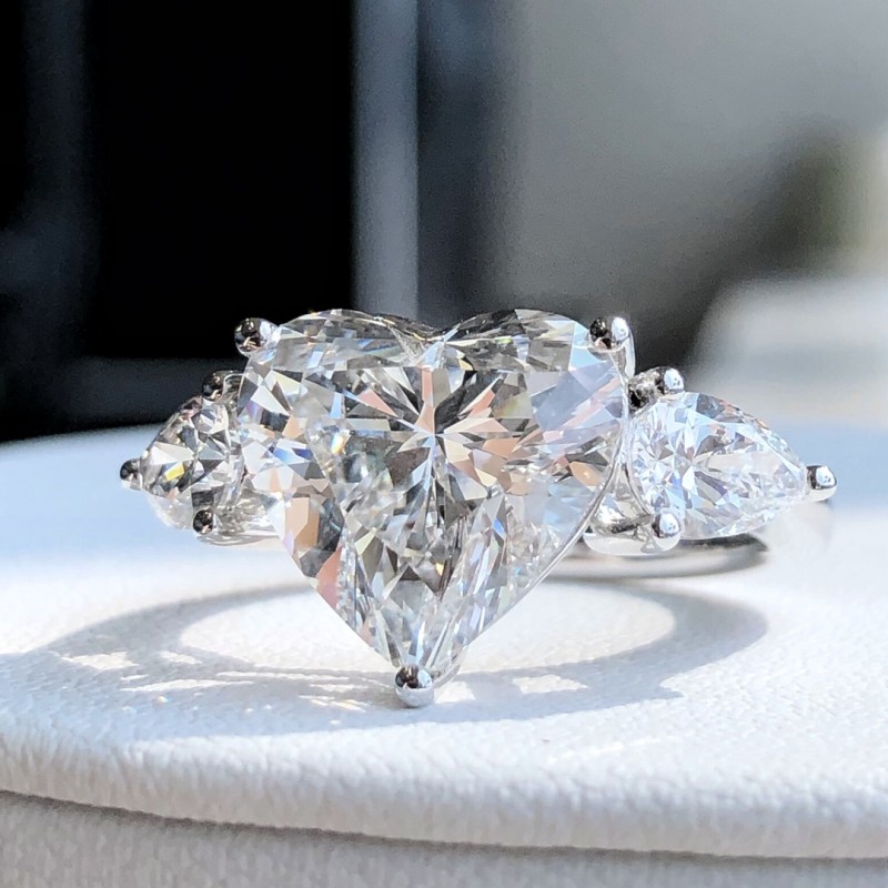 Ruif Jewelry Customized 18K White Gold Heart Shape 5.22ct Lab Grown Diamond Ring Classic Engagement Band Jewelry for Women Ruif Jewelry Customized 18K White Gold Heart Shape 5.22ct Lab Grown Diamond Ring Classic Engagement Band Jewelry for Women