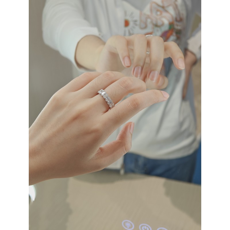 Ruif Jewelry Customized 18k White Gold Oval Shape 0.3ct Each Lab Grown Diamond Eternity Rings Engagement Wedding Band Rings Ruif Jewelry Customized 18k White Gold Oval Shape 0.3ct Each Lab Grown Diamond Eternity Rings Engagement Wedding Band Rings