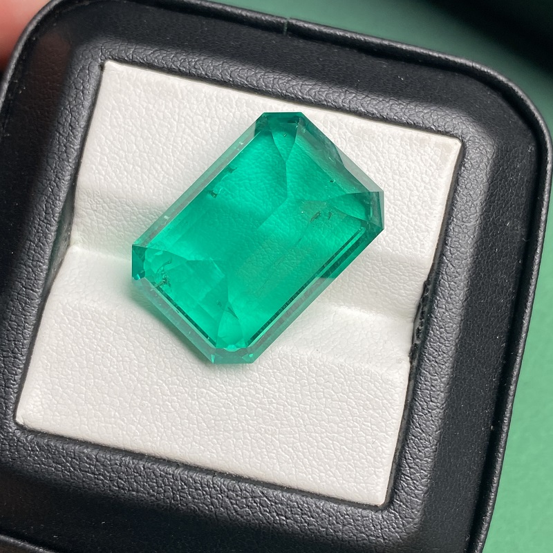Pirmiana Big Size 28.85ct Hydrothermal Lab Grown Emeralds with Inclushions Like Natural Emerald Gemstone for Jewelry Making