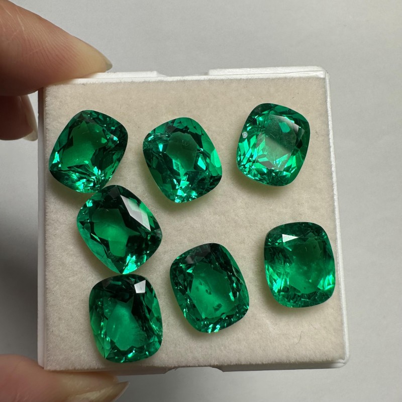 Ruif Jewelry Hand Made Hydrothermal Lab Grown Emerald Popular Cushion Cut Loose Gemstone for Jewelry Design