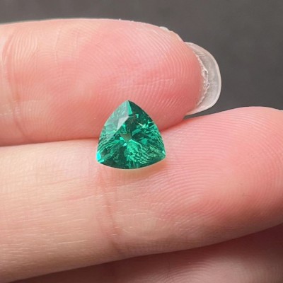 Ruif Jewelry Hydrothermal Lab Grown Emerald Columbian Green Trillion Cut Hand Made Gemstone for Jewelry