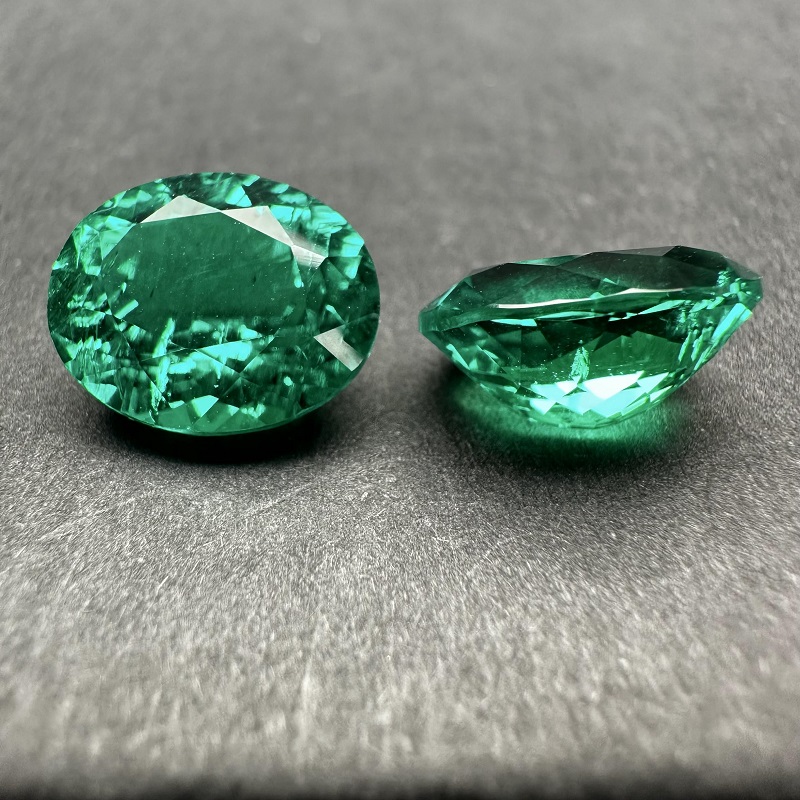 Ruif Jewelry Oval Brilliant Cut 1.0-12ct Hydrothermal Lab Grown Columbian Green Emerald Hand Made Gemstone for Jewelry